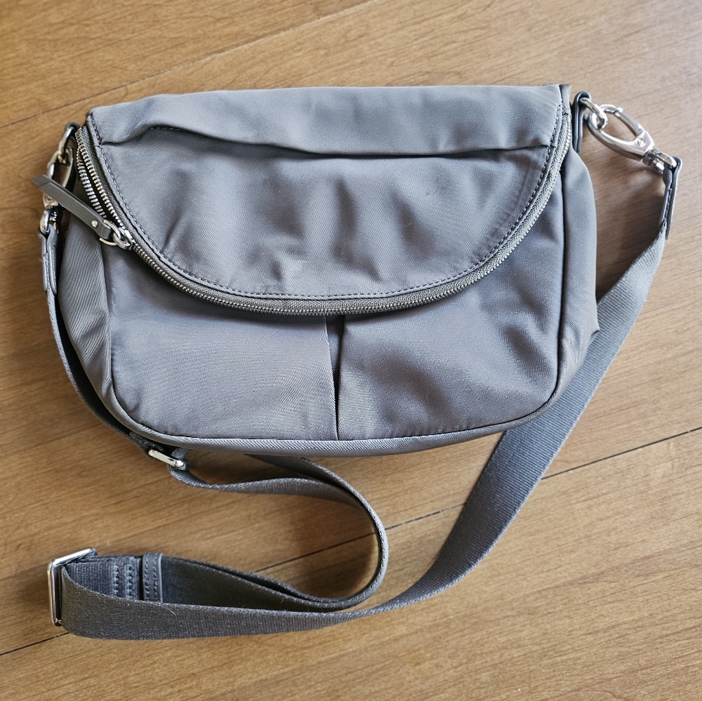 Quince Revive Nylon Foldover Crossbody Bag. Ash Gray.